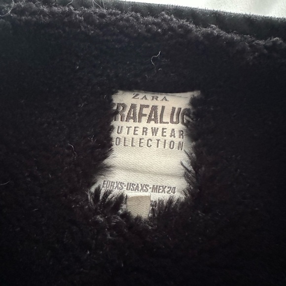 Zara Black Fur Jacket with Asymmetric Zipper - Picture 6 of 6